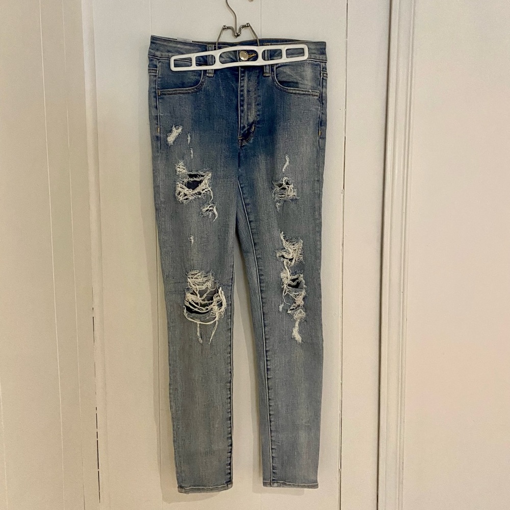 American eagle ripped hi-rise jegging